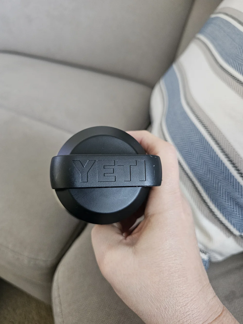 Custom YETI Rambler 26oz - Picture 4 of 9